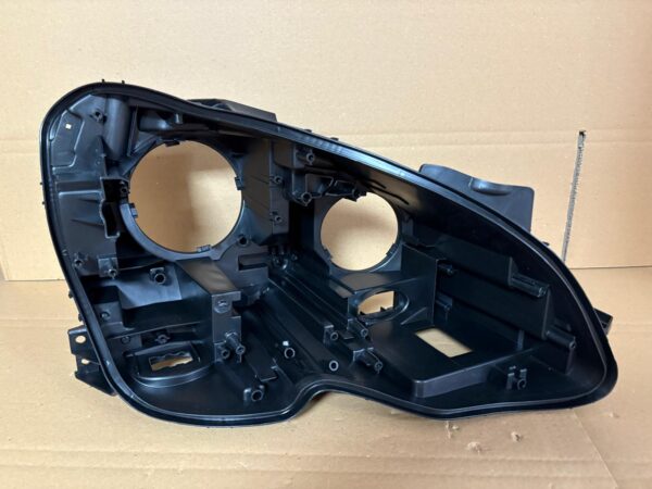 MERCEDES 11-13 C SERİSİ W204 FAR KASASI SAĞ - R 