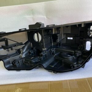 VOLVO S90 3 BEYİNLİ FAR KASASI SAĞ - R