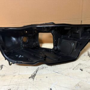 AUDİ A6 2018 2024 FAR KASASI SOL - L