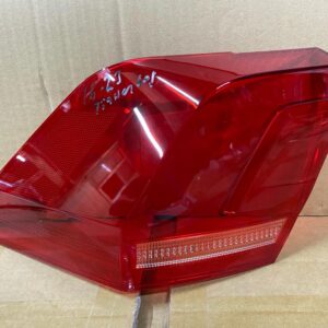 VOLKSVAGEN TİGUAN STOP CAMI SAĞ (BOŞ PAKET UYUMLU)